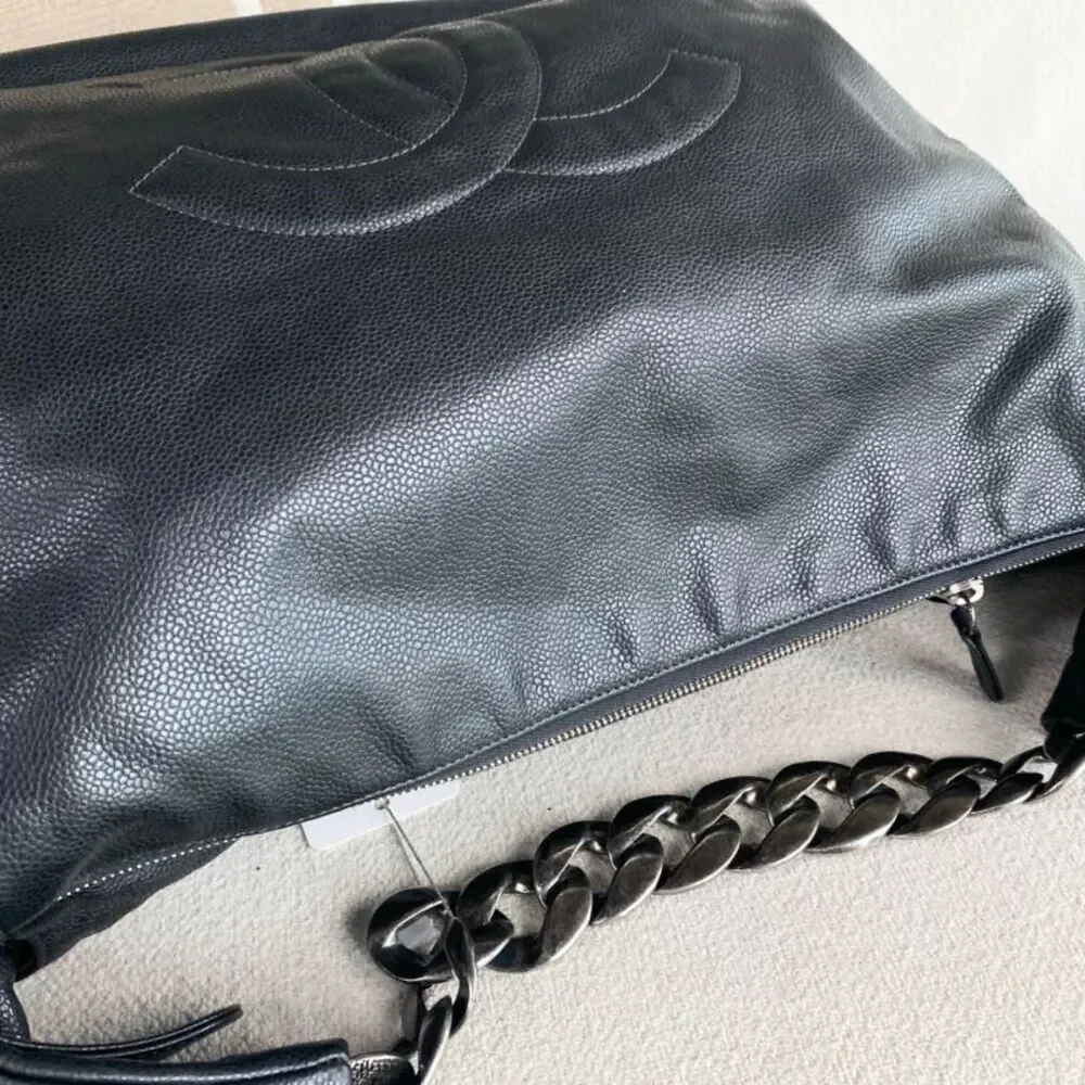 CHANEL brand color